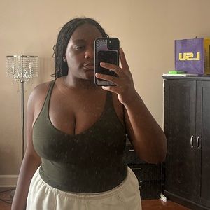 dark green align top